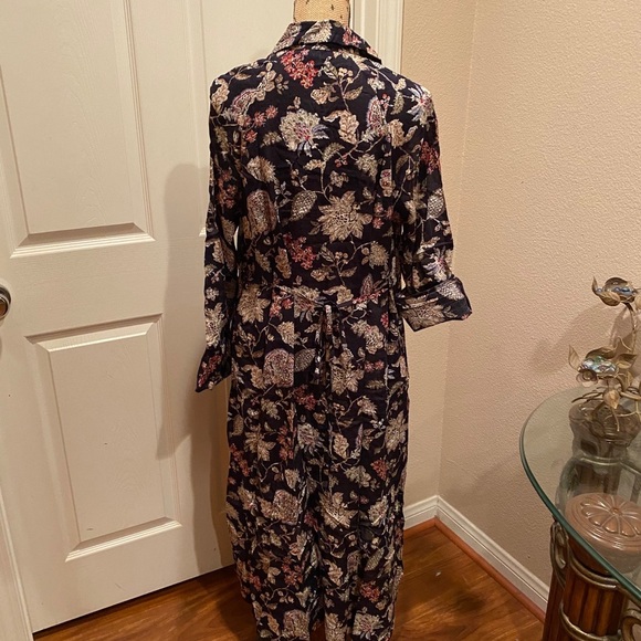 Floral printed collared midi dress with ti… - Picture 7 of 11